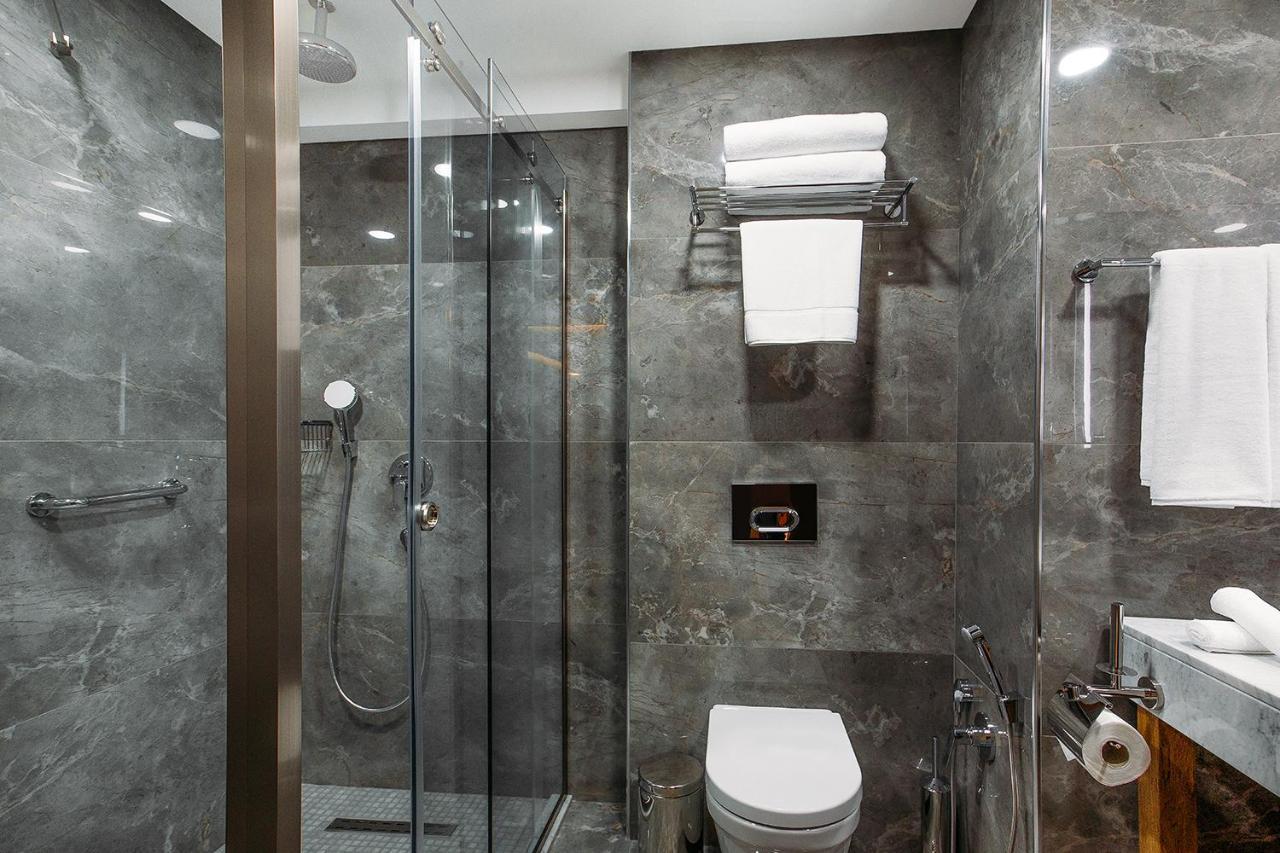 Marjan Plaza Hotel Tbilisi Buitenkant foto
